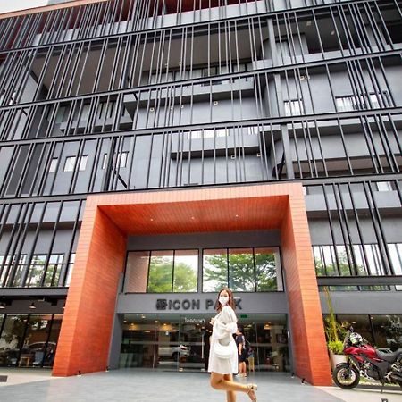 Icon Park Hotel, Chiang Mai- SHA Extra Plus Esterno foto